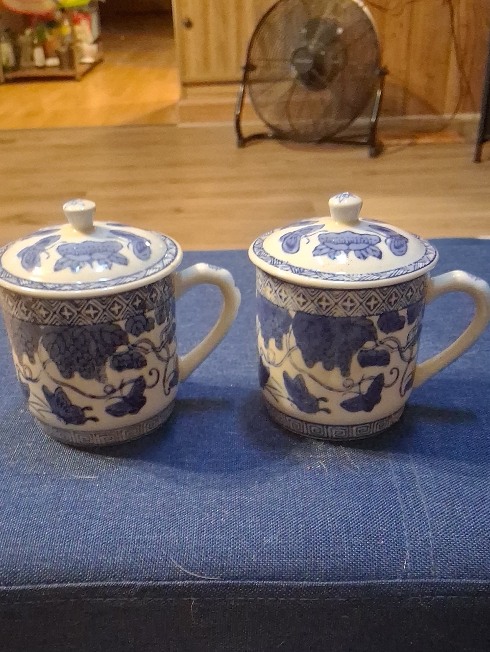 Blue and White Porcelain Lidded Mugs with Floral Motif - Set of 2